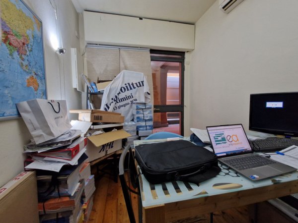 negozio in vendita a Bologna in zona Santo Stefano