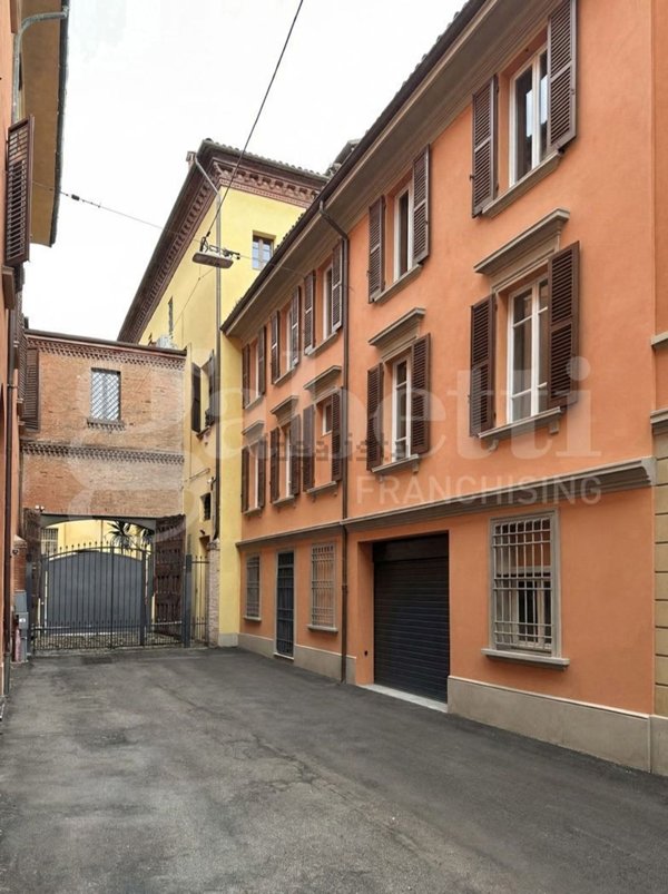 appartamento in vendita a Bologna in zona Centro Storico