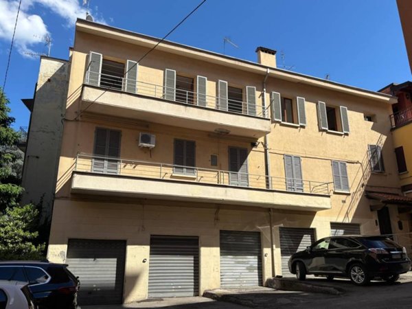 appartamento in vendita a Bologna in zona Saragozza
