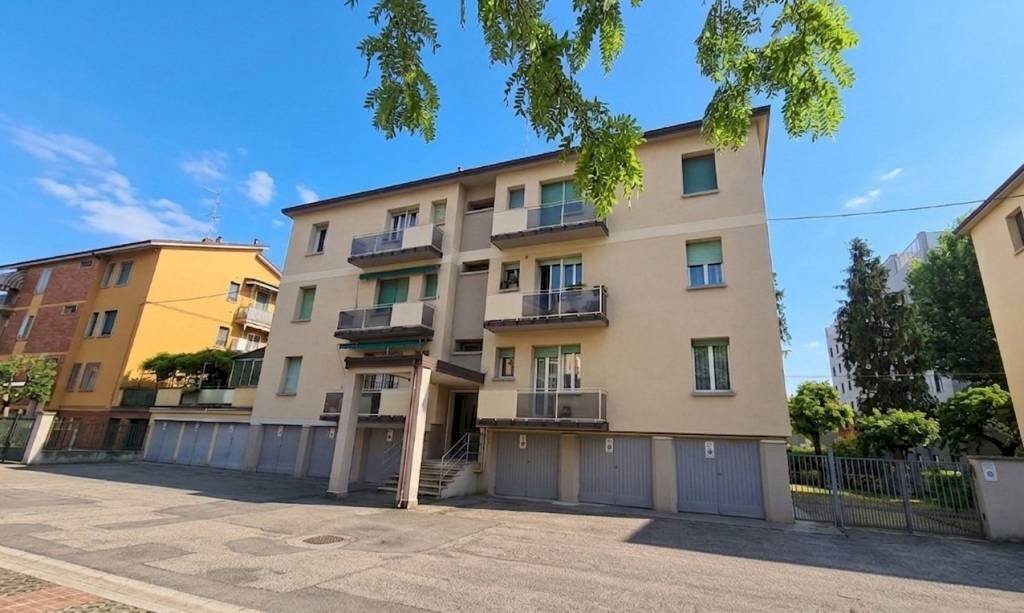 appartamento in vendita a Bologna in zona Borgo Panigale