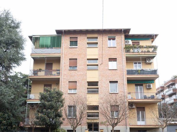 appartamento in vendita a Bologna in zona Savena