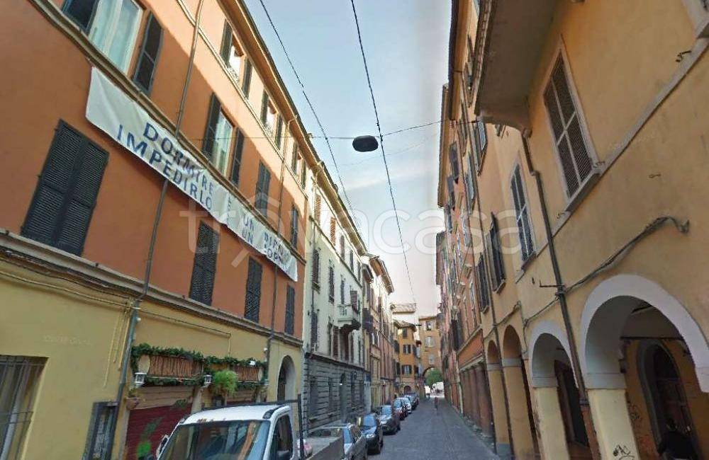 negozio in vendita a Bologna in zona San Vitale