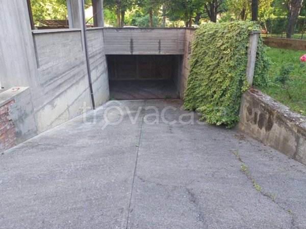 casa indipendente in vendita a Bologna in zona Bolognina
