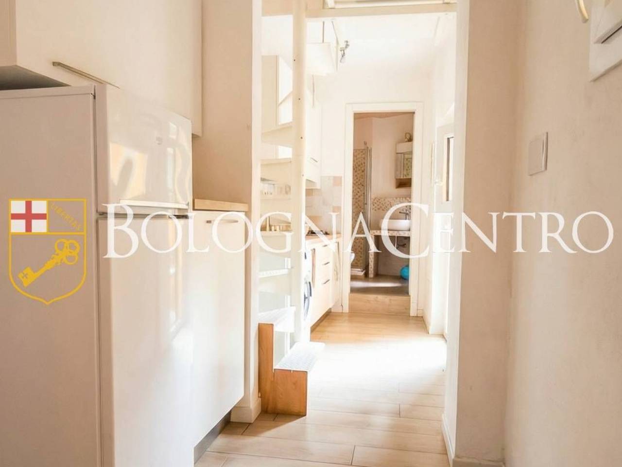 appartamento in vendita a Bologna in zona Santo Stefano