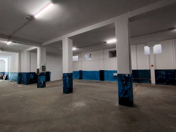 locale di sgombero in vendita a Bologna