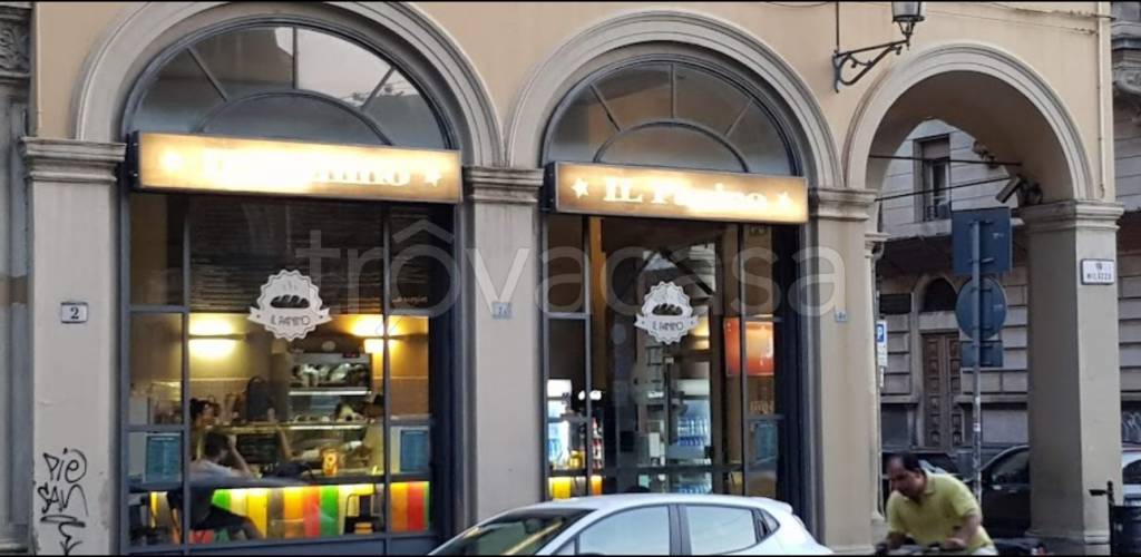 negozio in vendita a Bologna in zona Quartiere Porto