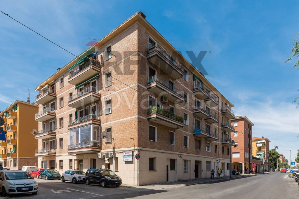 appartamento in vendita a Bologna in zona Saffi