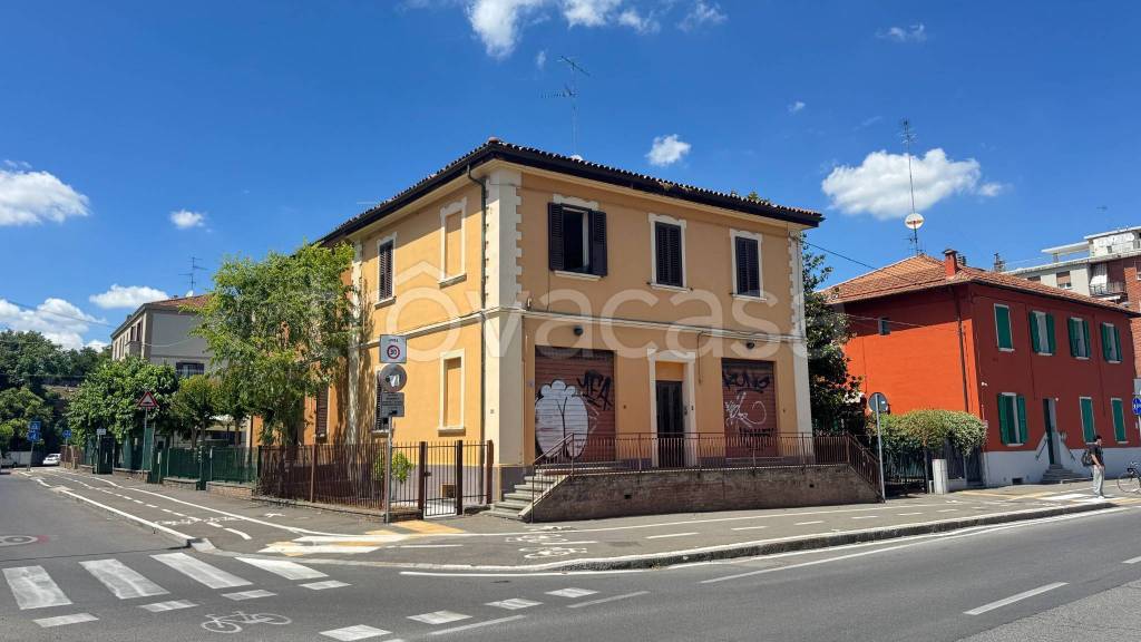 appartamento in vendita a Bologna in zona Savena