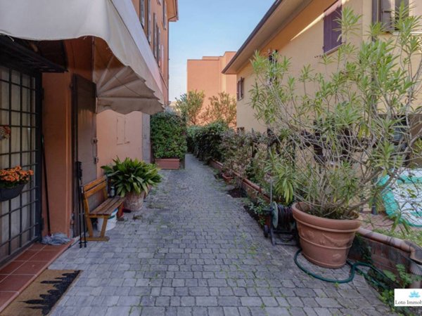 appartamento in vendita a Bologna in zona Colli