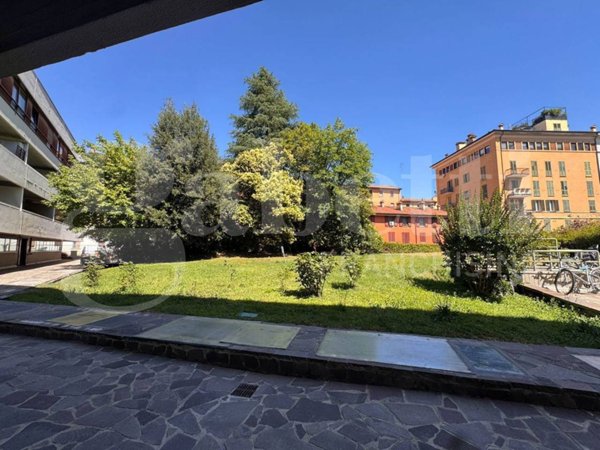 appartamento in vendita a Bologna in zona Saffi