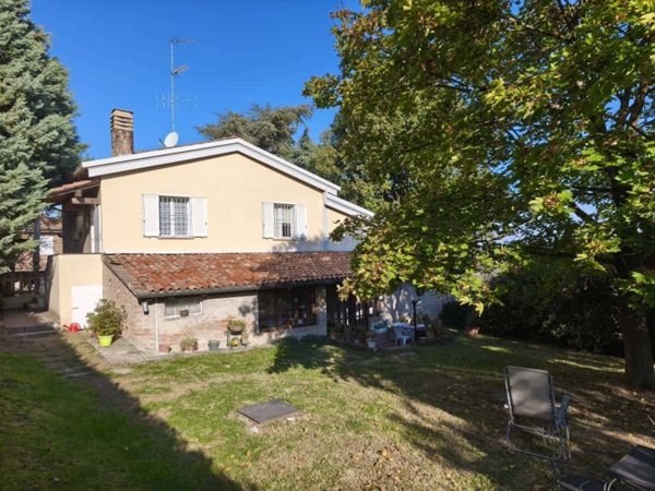 casa indipendente in vendita a Bologna in zona Santo Stefano
