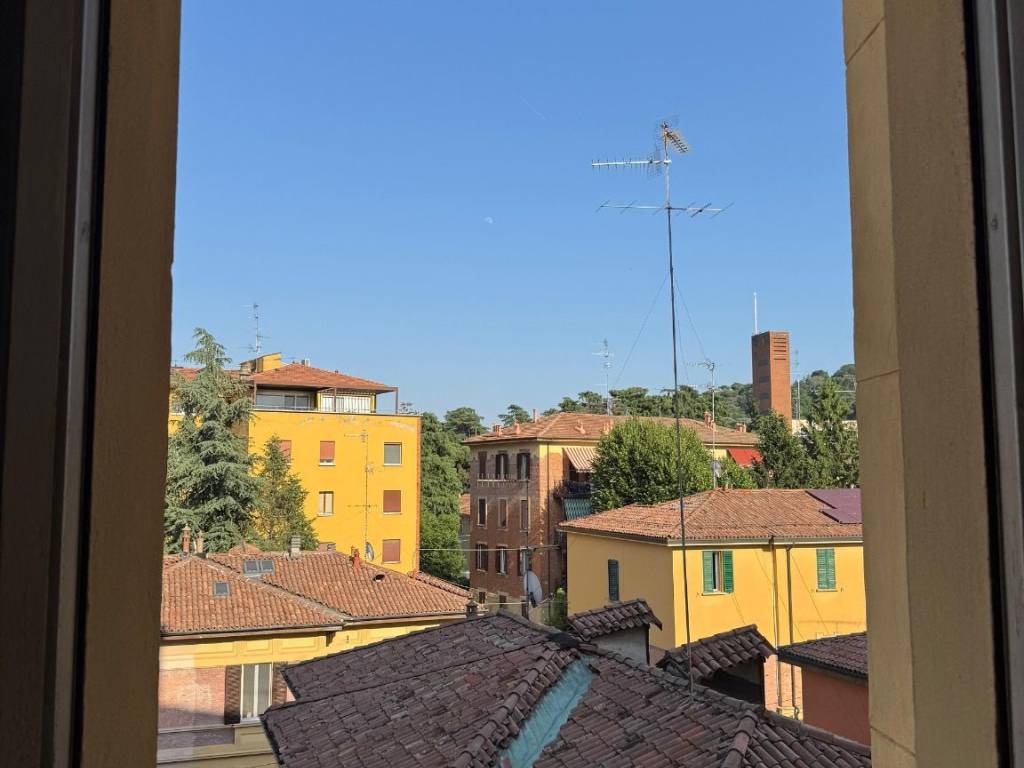 appartamento in vendita a Bologna in zona Colli