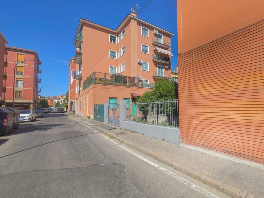 appartamento in vendita a Bologna in zona Savena