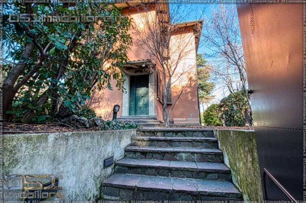 casa indipendente in vendita a Bologna in zona Savena
