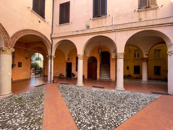 appartamento in vendita a Bologna