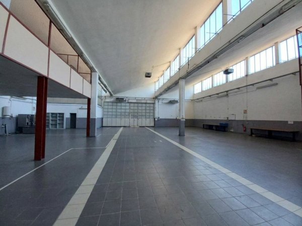 ufficio in vendita a Bologna in zona Corticella
