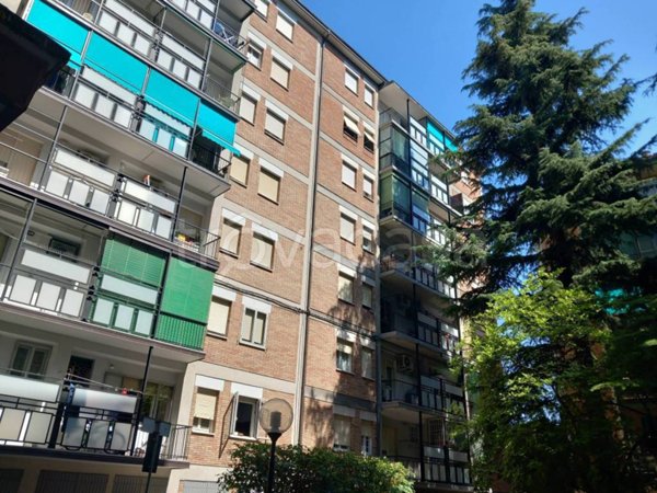 appartamento in vendita a Bologna in zona Saffi