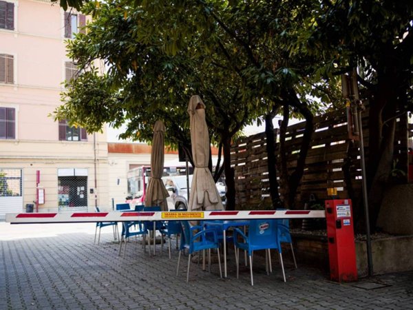 negozio in vendita a Bologna in zona San Vitale