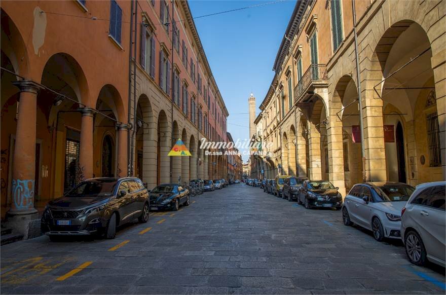 appartamento in vendita a Bologna in zona Centro Storico