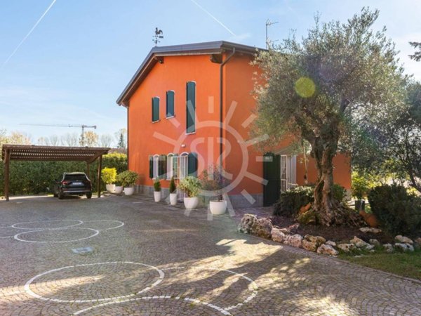 appartamento in vendita a Bologna in zona Savena