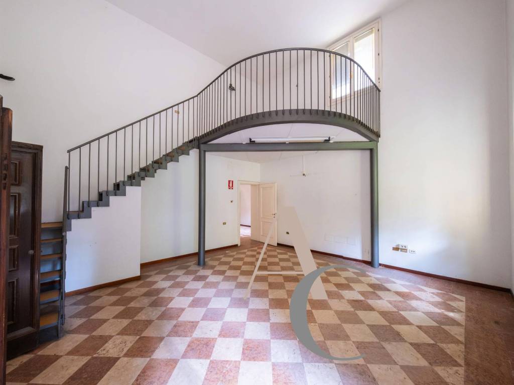 appartamento in vendita a Bologna in zona Centro Storico