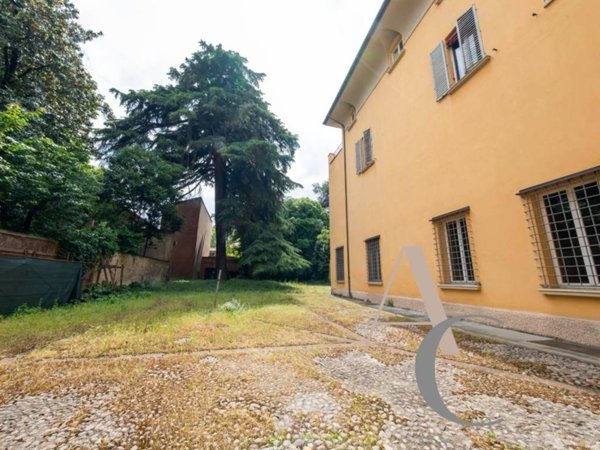 appartamento in vendita a Bologna in zona Centro Storico