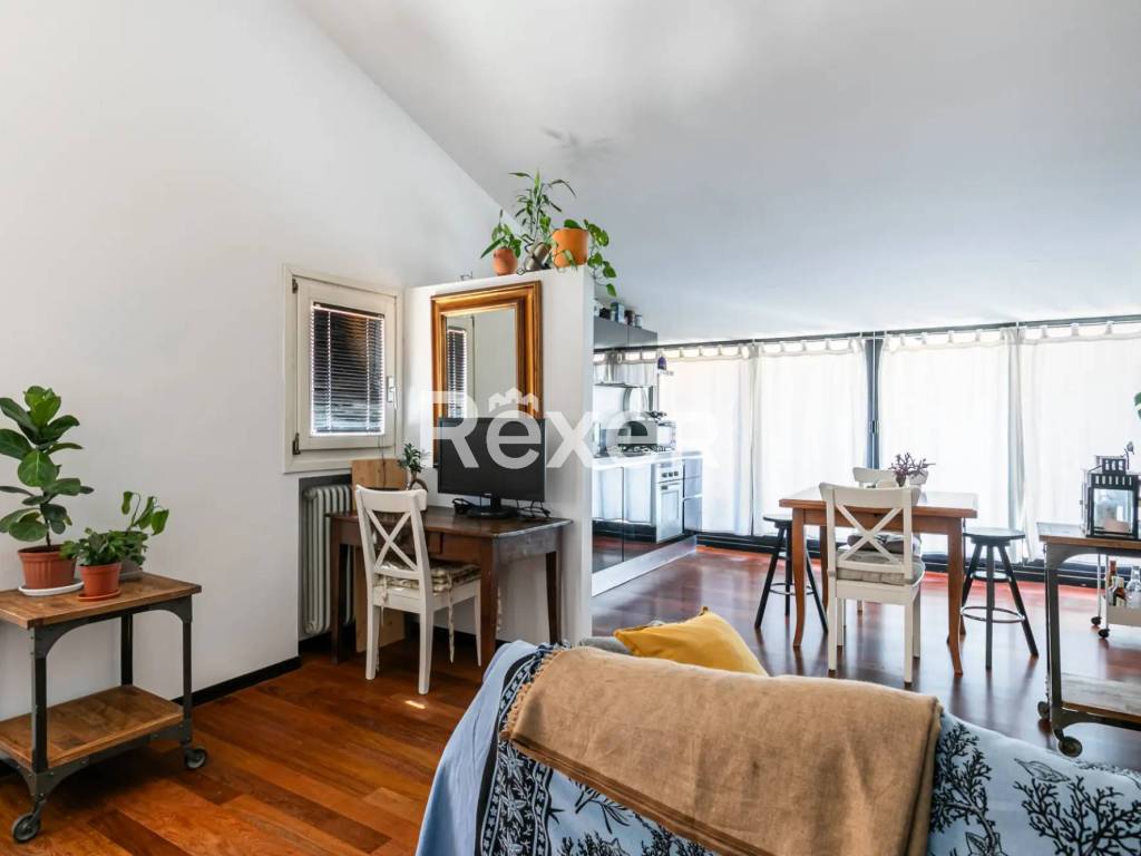 appartamento in vendita a Bologna in zona Santo Stefano