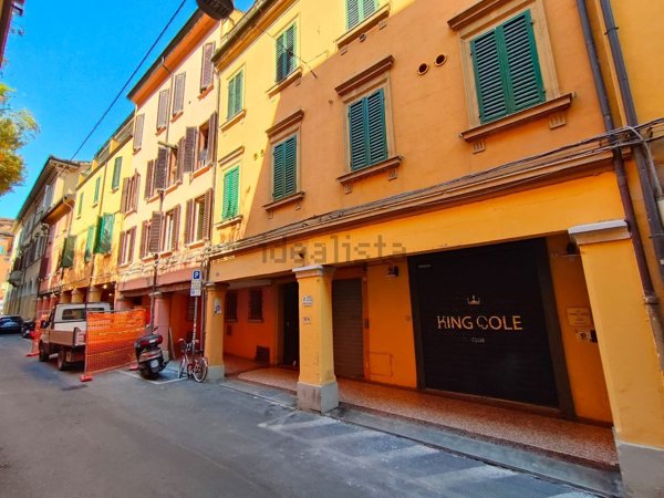 appartamento in vendita a Bologna in zona Santo Stefano