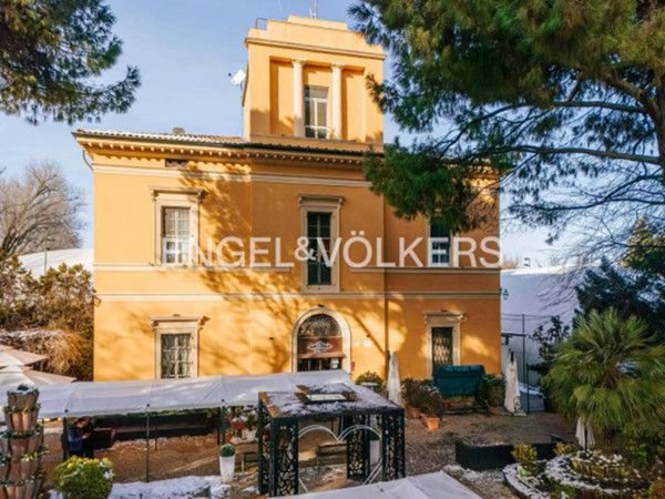 villa in vendita a Bologna in zona Centro Storico