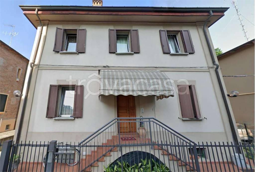 casa indipendente in vendita a Bologna in zona Bolognina
