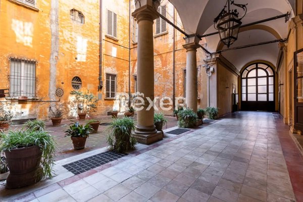 appartamento in vendita a Bologna in zona Centro Storico