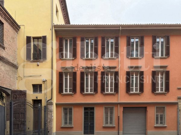 appartamento in vendita a Bologna in zona Centro Storico