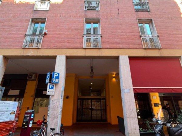 appartamento in vendita a Bologna in zona Centro Storico