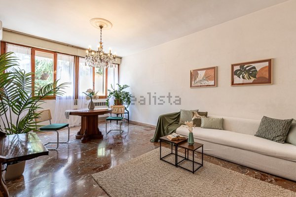 appartamento in vendita a Bologna in zona Savena