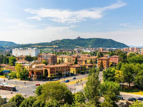 appartamento in vendita a Bologna in zona Santa Viola