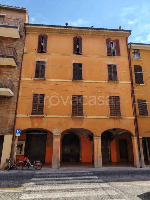appartamento in vendita a Bologna in zona Santo Stefano