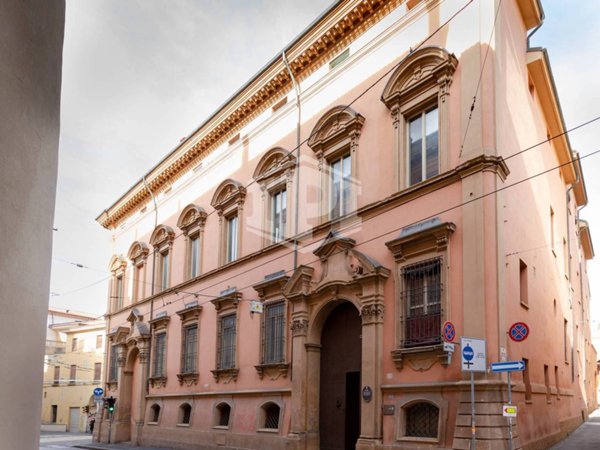 appartamento in vendita a Bologna in zona Centro Storico