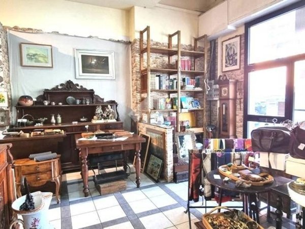 negozio in vendita a Bologna in zona Savena