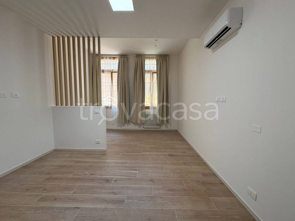 appartamento in vendita a Bologna in zona Saffi