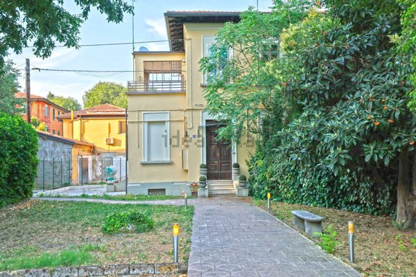 casa indipendente in vendita a Bologna in zona San Vitale