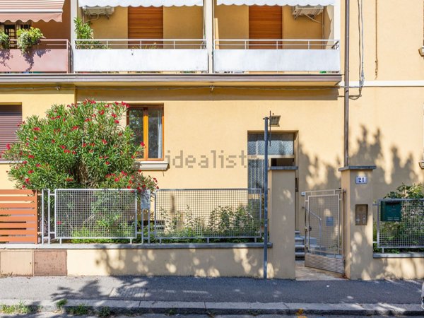appartamento in vendita a Bologna in zona Saragozza