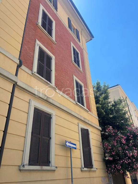 appartamento in vendita a Bologna in zona Saffi