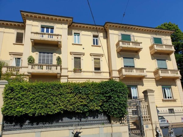 appartamento in vendita a Bologna in zona Santo Stefano