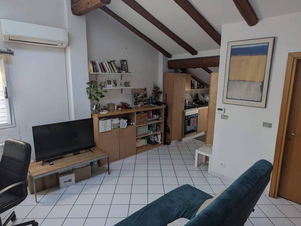 appartamento in vendita a Bologna in zona Saragozza