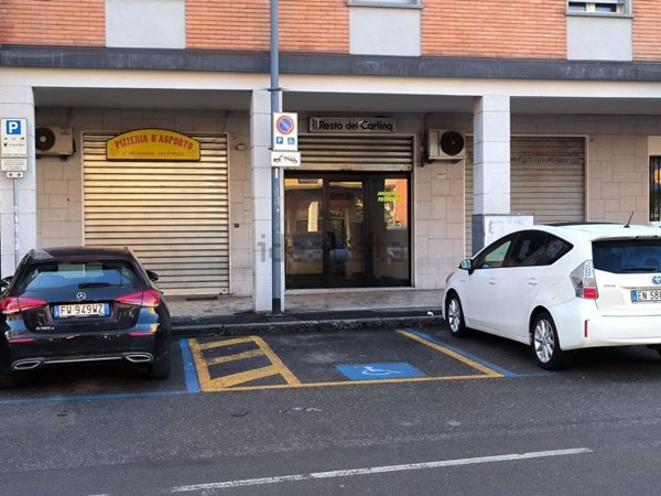 negozio in vendita a Bologna in zona Corticella