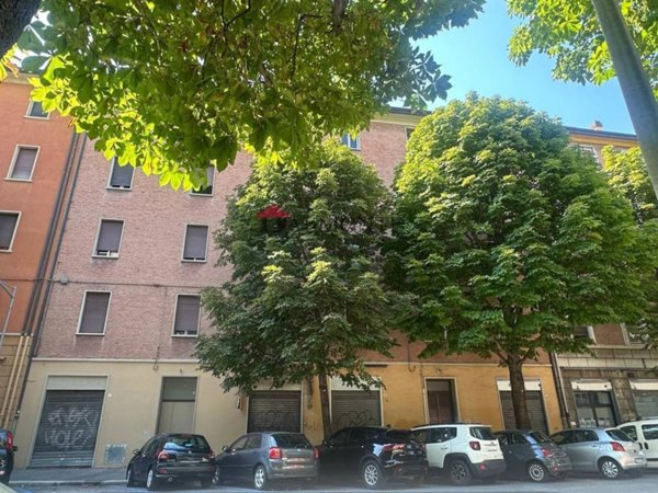 appartamento in vendita a Bologna in zona Saffi