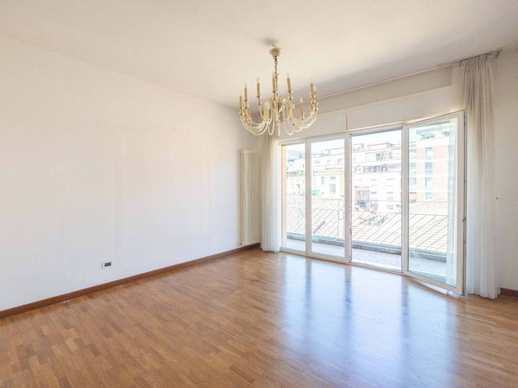 appartamento in vendita a Bologna in zona Centro Storico