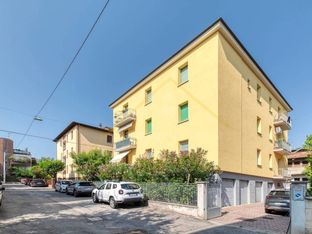 appartamento in vendita a Bologna in zona Mazzini