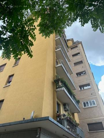 appartamento in vendita a Bologna in zona Mazzini