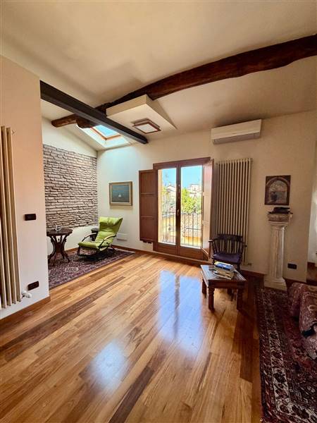 appartamento in vendita a Bologna in zona Centro Storico